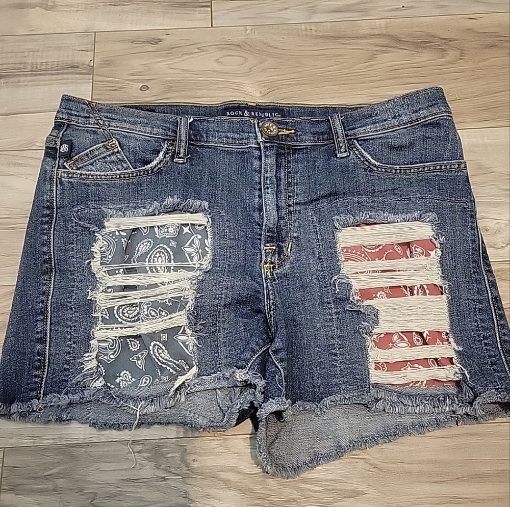 Rock Republic Hula Shorts Womens 14  Blue Distressed Raw Hem
